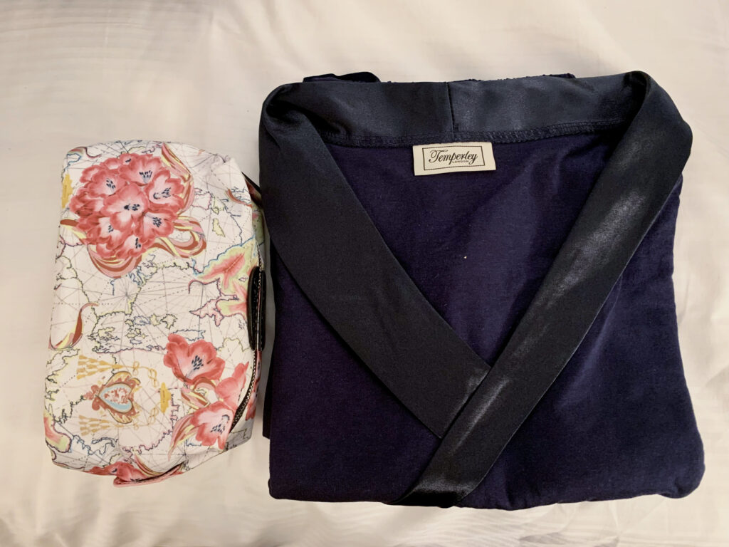 British Airways First Class London Heathrow to Los Angeles Female Washbag PJs