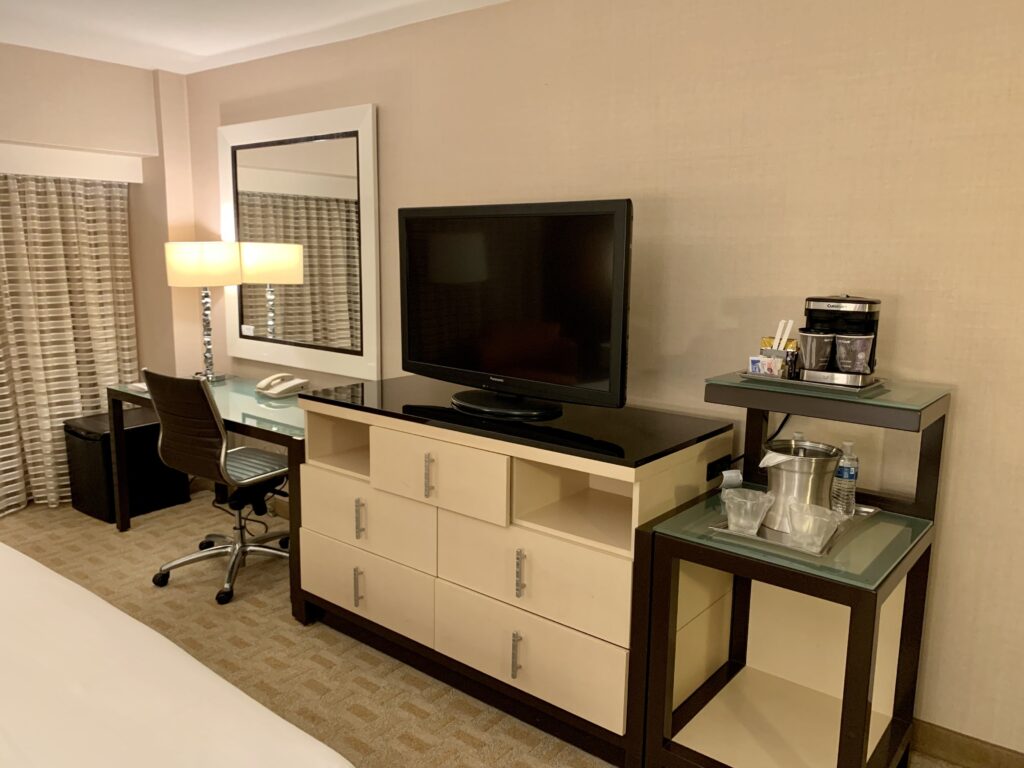 Hilton Los Angeles Airport King Bedroom