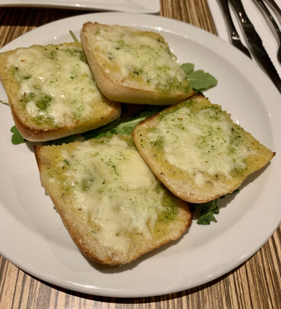 giardini-di-sorrento-cheesy-garlic-bread-cardiff-wales