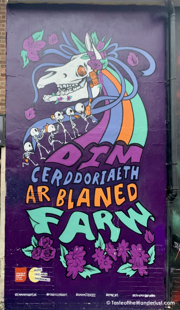 Street Art Womanby Street, Cardiff