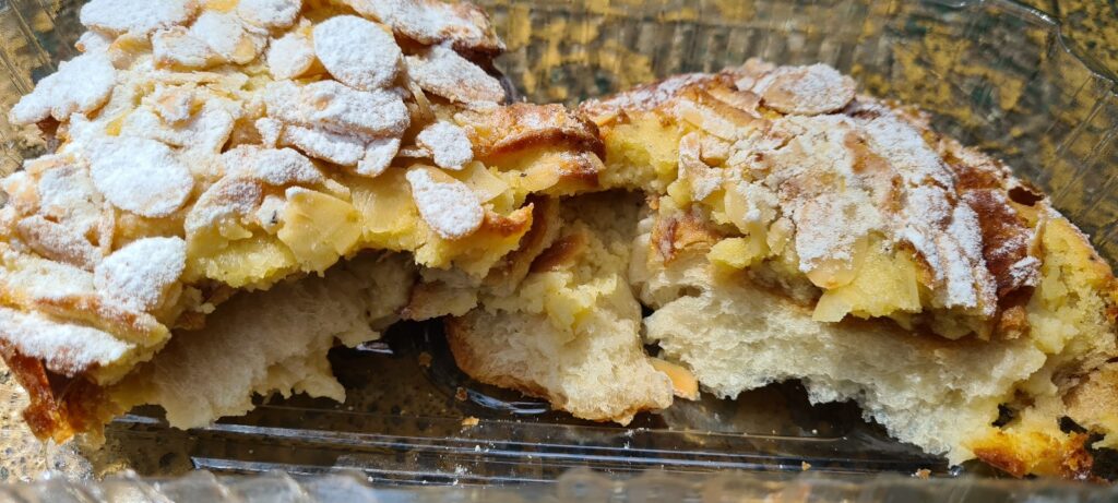 A Fornada Padaria Sao Paulo Almond Croissant