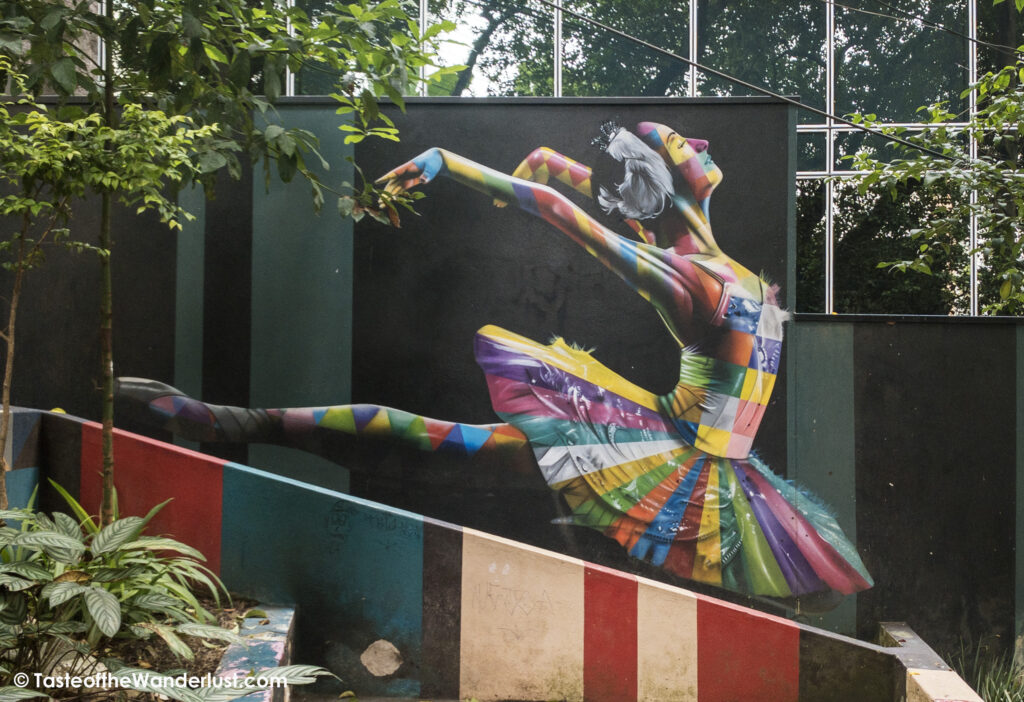 Escadaria Das Bailarinas - Ballerina Staircase by Kobra, Sao Paulo, Brazil