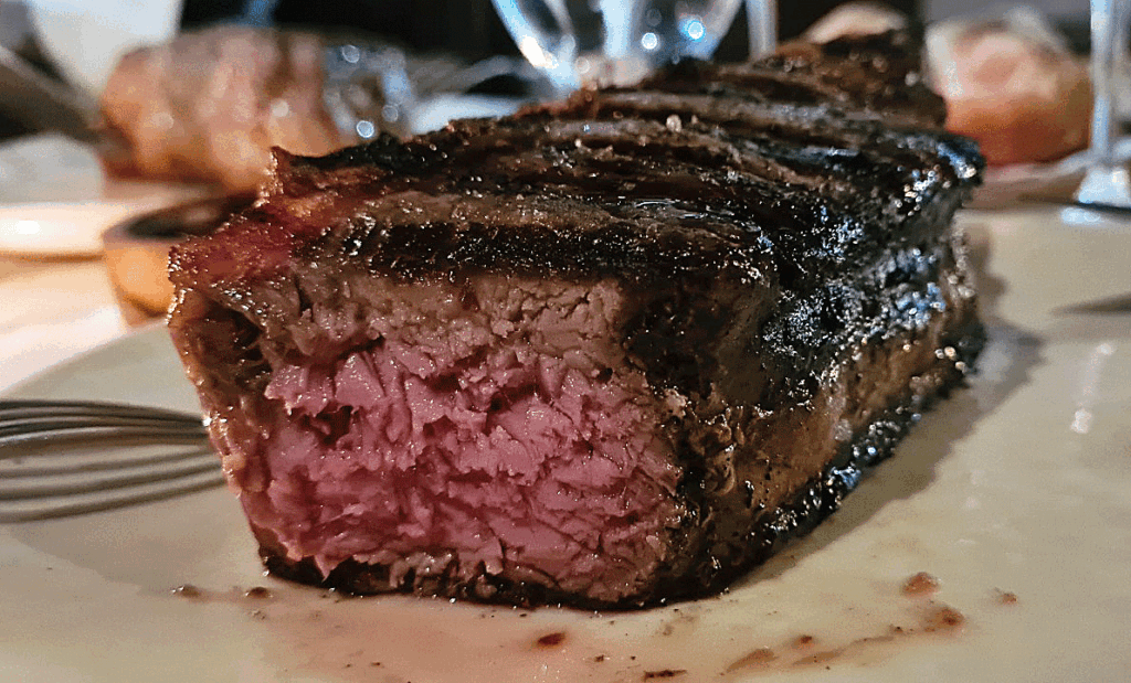 Bife de chorizo angosto Don Julio Buenos Aires Argentina