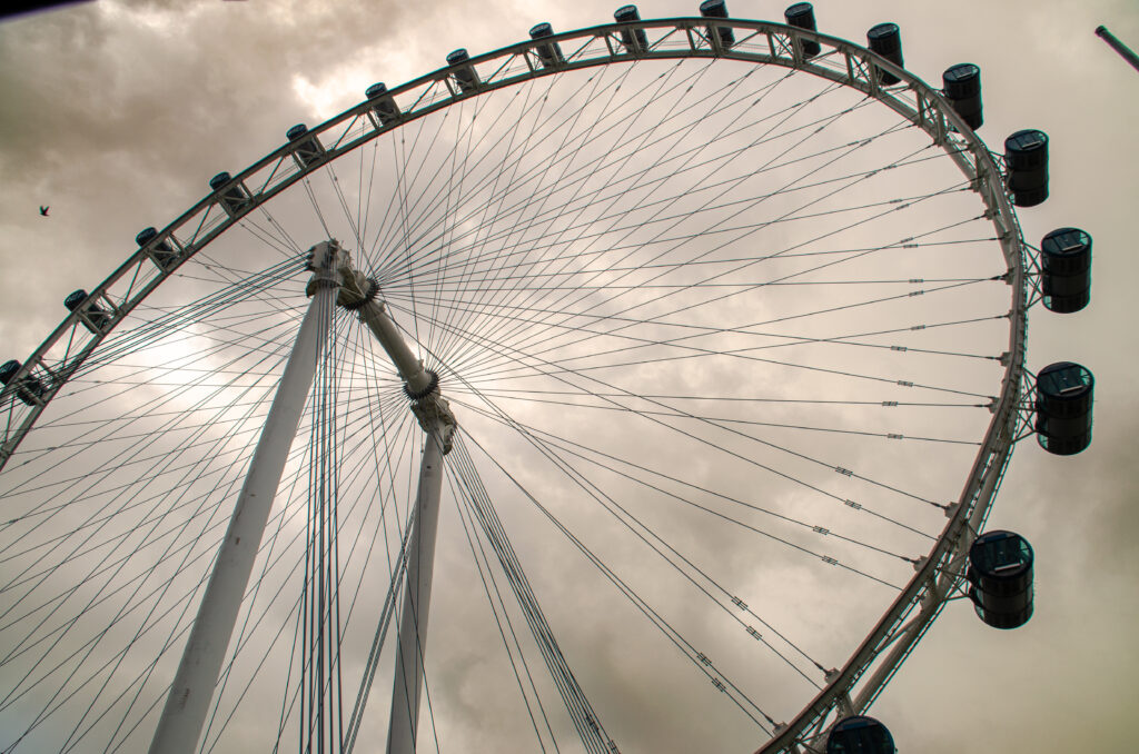Sightseeing from the Hop on Hop Off Bus Singapore